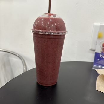 Berry Divine Acai Bowls - Large Berriful smoothie - Acai Bowls Near Me - Tucson, Arizona Berry Divine Acai Bowls - Large Berriful smoothie - Acai Bowls Near Me - Tucson, Arizona