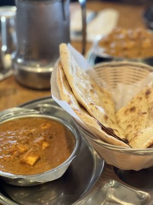 Saravanaa Bhavan by null
