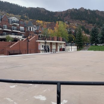 CP Burger - Roller rink - Burgers Near Me - Aspen, Colorado