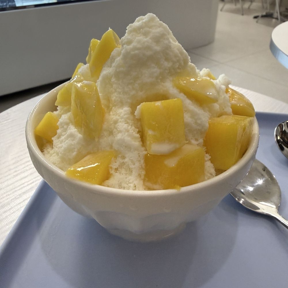 D For Dessert - Mango Shaved Ice, Bingsoo - Shaved Ice Near Me - Hollywood, Florida D For Dessert - Mango Shaved Ice, Bingsoo - Shaved Ice Near Me - Hollywood, Florida