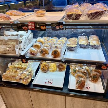 85°C Bakery Cafe-Irvine - Pastries - Coffee & Tea Near Me - Irvine, California