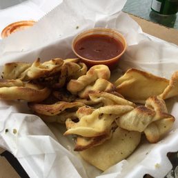 No extra garlic on these knots
