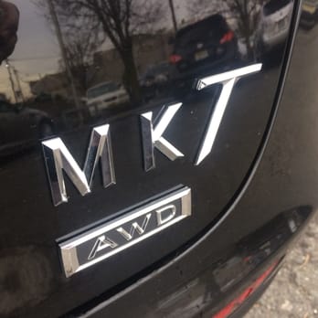 Chauffeurs PGT - Lincoln MKT - AWD - Airport Shuttles Near Me - Kenilworth, New Jersey