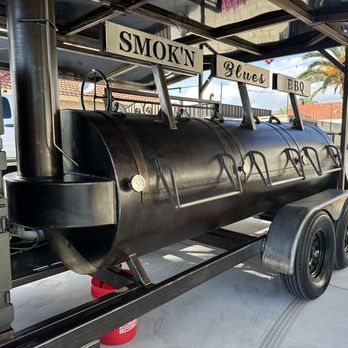 Smok'n Blues BBQ - Catering Smoker Trailer - Caterers Near Me Smok'n Blues BBQ - Catering Smoker Trailer - Caterers Near Me