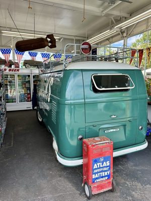 Jack’s Filling Station by null