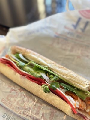 Lee's Sandwiches by null