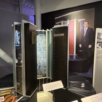 Computer History Museum - Cray 1 Supercomputer - Museums Near Me - Mountain View, California