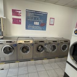 Laverie Self-Service - Plenty of machines