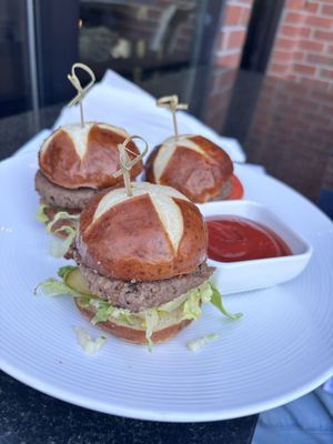 Spyglass Rooftop Bar by null