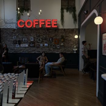 Muletown Coffee Roasters - Atmosphere - Coffee & Tea Near Me - Columbia, Tennessee