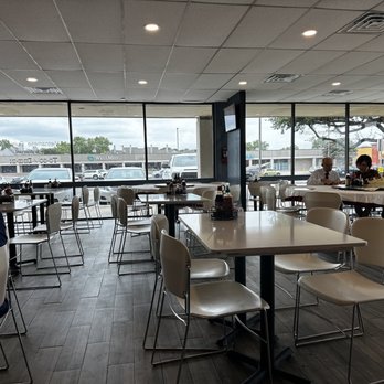 Pho Ba 9 - Dining area - Vietnamese Near Me - San Antonio, Texas
