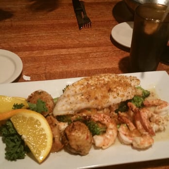Popei's Clam Bar - Seafood Near Me - Bethpage, New York Popei's Clam Bar - Seafood Near Me - Bethpage, New York