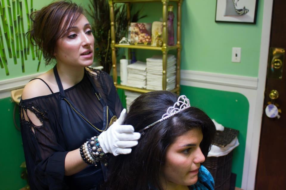 Angelic Beauty Salon Logo