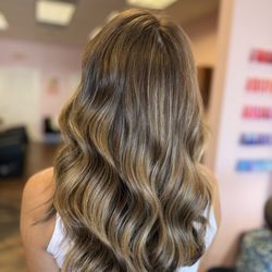 Mane Beauty Bar