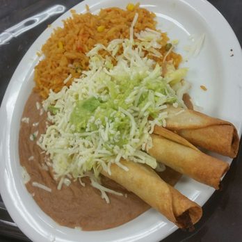 De Oro La Puerta - Beef taquitos with rice and beans - Mexican Near Me - Brea, California De Oro La Puerta - Beef taquitos with rice and beans - Mexican Near Me - Brea, California