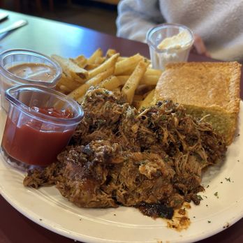 Eats & Treats Cafe - Pulled Pork. Fries. Cornbread. - Barbeque Near Me - Philomath, Oregon Eats & Treats Cafe - Pulled Pork. Fries. Cornbread. - Barbeque Near Me - Philomath, Oregon