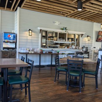 Sisters Thai Kitchen - Restaurant tables - Thai Near Me - Roseville, California Sisters Thai Kitchen - Restaurant tables - Thai Near Me - Roseville, California