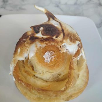 Common Bond Bistro & Bakery - Heights - Bakeries Near Me - Houston, Texas Common Bond Bistro & Bakery - Heights - Bakeries Near Me - Houston, Texas