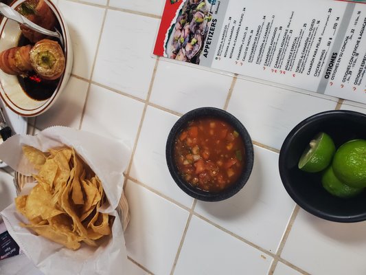 Mariscos Sinaloa by null