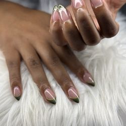Queen’s Nails & Day Spa 3