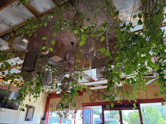 OH MAI VIETNAMESE KITCHEN DOWNTOWN by null