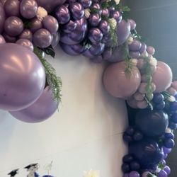 Amazing Balloons - Balloon arch, standard fullness, white background, add on flowers and greenery.