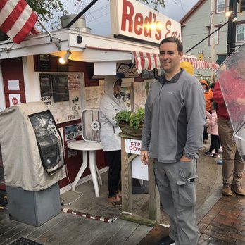 Red's Eats - Reds store front - Seafood Near Me - Wiscasset, Maine Red's Eats - Reds store front - Seafood Near Me - Wiscasset, Maine
