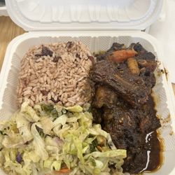 Reggae Pot Jamaican Grill