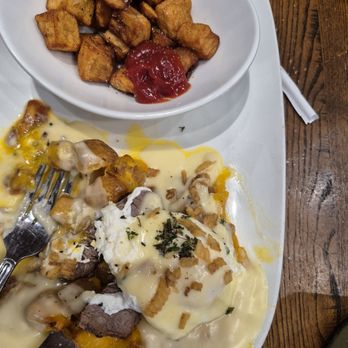 Another Broken Egg Cafe - Steak & Eggs Benedict - Breakfast & Brunch Near Me - Oviedo, Florida Another Broken Egg Cafe - Steak & Eggs Benedict - Breakfast & Brunch Near Me - Oviedo, Florida