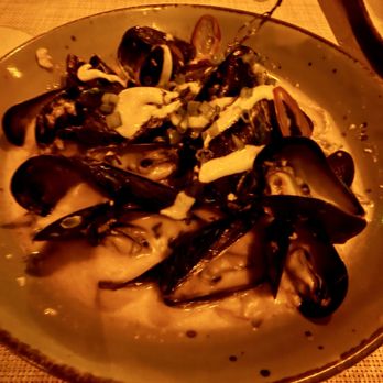 Society Table - Steamed Mussels in a curry sauce 10/10 fantastic - Cafes Near Me - St. Pete Beach, Florida Society Table - Steamed Mussels in a curry sauce 10/10 fantastic - Cafes Near Me - St. Pete Beach, Florida