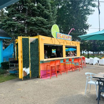 Beachy’s - Burgers Near Me - Caseville, Michigan
