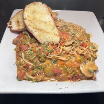 Mango Mangeaux - Vegetarian Pasta - New American Near Me - Hampton, Virginia