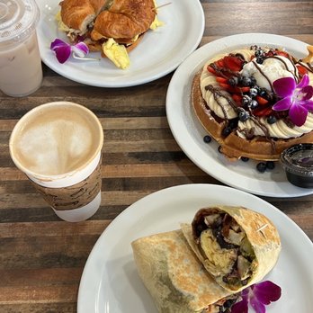 Victory Caffe - Breakfast Burrito, Supreme Waffle, Breakfast Croissant Sandwich - Coffee & Tea Near Me - Van Nuys, California