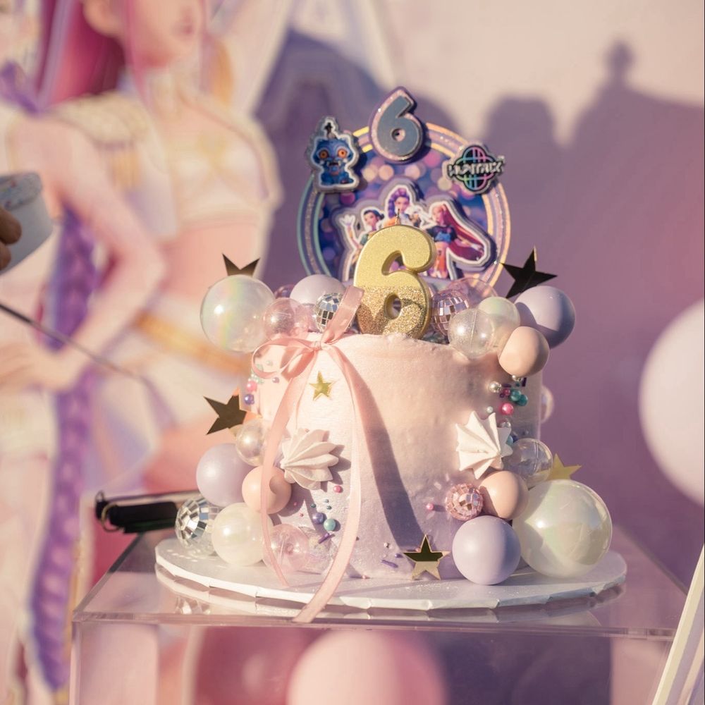 Divine Sweetss - Kpop demon hunter cake - Desserts Near Me Divine Sweetss - Kpop demon hunter cake - Desserts Near Me