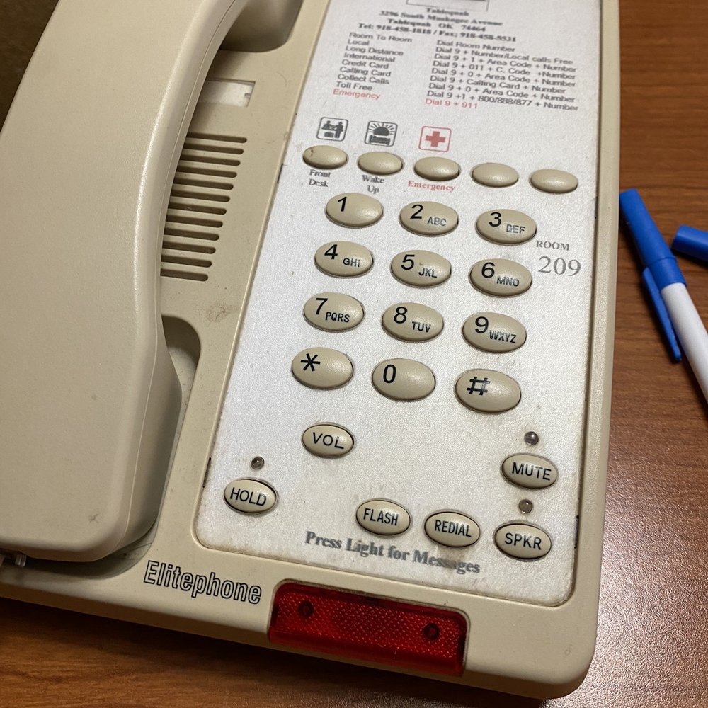 Rodeway Inn - Dirty phone - Hotels Near Me - Tahlequah, Oklahoma Rodeway Inn - Dirty phone - Hotels Near Me - Tahlequah, Oklahoma