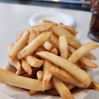 The Apple Pan - Tasty fries. - Burgers Near Me - Los Angeles, California The Apple Pan - Tasty fries. - Burgers Near Me - Los Angeles, California