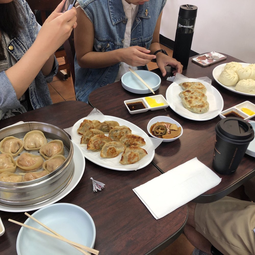 Dumpling House - Kimchi pork dumplings, pan fried beef dumplings, chive dumplings, wang mandu (steamed bun) - Korean Near Me - Los Angeles, California Dumpling House - Kimchi pork dumplings, pan fried beef dumplings, chive dumplings, wang mandu (steamed bun) - Korean Near Me - Los Angeles, California