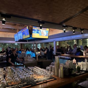 U-Tiki Beach - Bar - Seafood Near Me - Jupiter, Florida