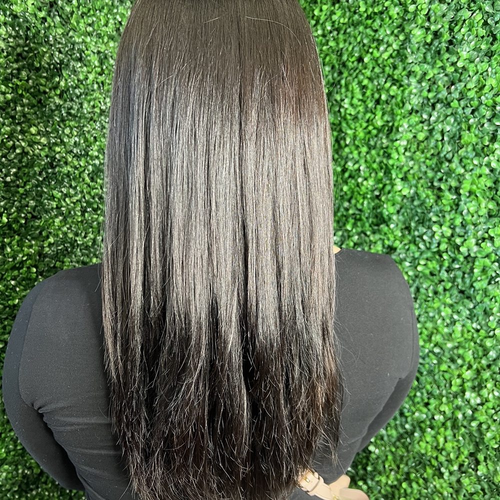 Evolve Beauty Lounge - Hair by Nikki - Hair Salons Near Me - Capitola, California