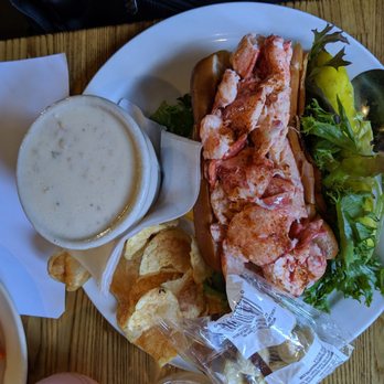 Side Street Cafe - Lobster roll - American Near Me - Bar Harbor, Maine Side Street Cafe - Lobster roll - American Near Me - Bar Harbor, Maine