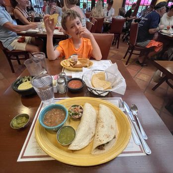 Matt's El Rancho - Brisket Tacos and kids grilled cheese - Mexican Near Me - Austin, Texas