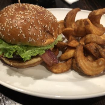 2920 Roadhouse - Badass Burger - American Near Me - Tomball, Texas