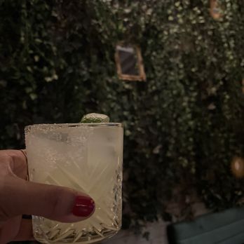The Ivy Room - Piano Bars Near Me - New York, New York The Ivy Room - Piano Bars Near Me - New York, New York