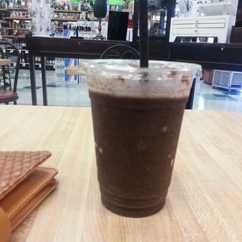 Natcheryl's Cafe - Berry ginger smoothie. - Cafes Near Me - Lancaster, California