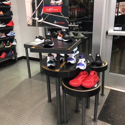 Foot Locker - Sneaker shopping!!!