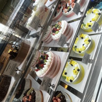 Tous Les Jours - Beautiful cakes - Bakeries Near Me - Wayne, Pennsylvania