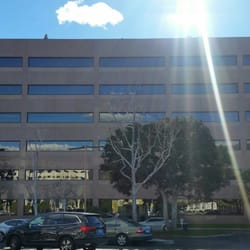 Foothill Cardiology - Front entrance of building.