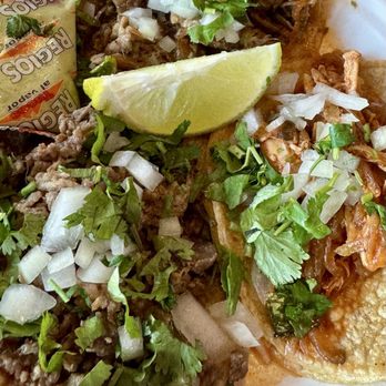 Regios Tacos Al Vapor - Carne asada, carnitas, y tinga de pollo - Tacos Near Me - Austin, Texas Regios Tacos Al Vapor - Carne asada, carnitas, y tinga de pollo - Tacos Near Me - Austin, Texas