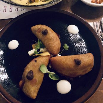 Hugo's - Empanadas De Platano AMAZING - Mexican Near Me - Houston, Texas