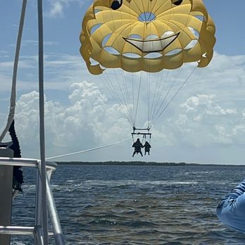 Key Largo Parasail - Parasailing Near Me - Key Largo, Florida